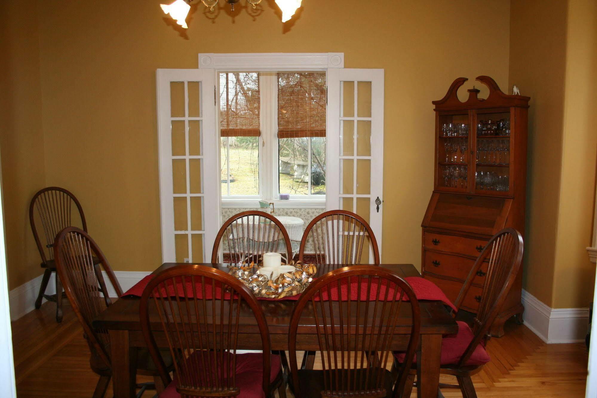 Sackville Bed And Breakfast Extérieur photo