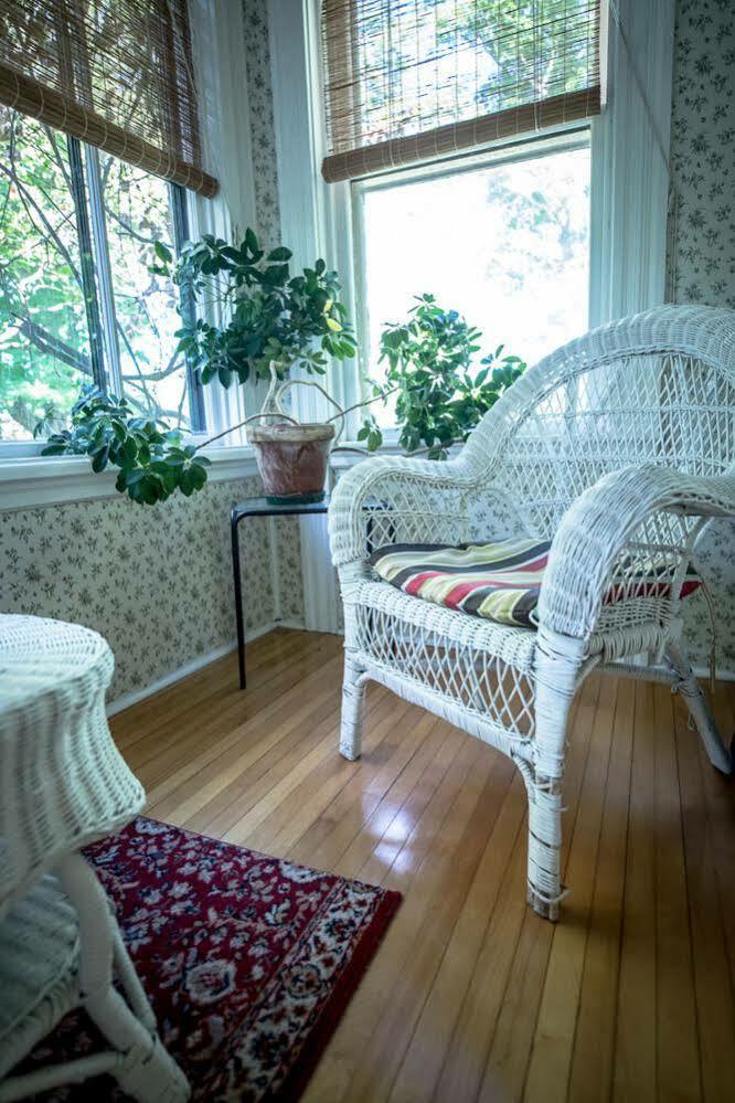 Sackville Bed And Breakfast Extérieur photo